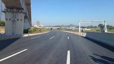 河南三艾斯：行業(yè)領(lǐng)導(dǎo)標(biāo)線涂料的秘密