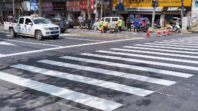 深度解析：常溫標(biāo)線涂料施工中遮蓋率不足的成因與系統(tǒng)解決方案