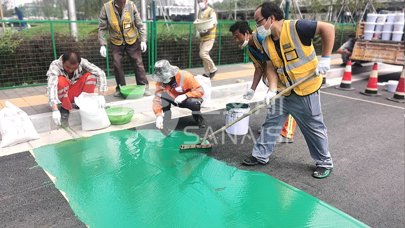 彩色防滑路面涂料施工常見問題解決方案：脫落、氣泡