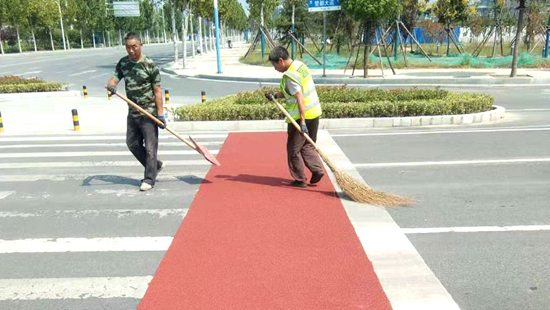 <i style='color:red'>彩色防滑路面涂料</i>維護保養全攻略：延長使用壽命的技巧