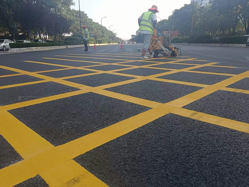 公路標線施工,公路道路標線涂料施工,道路標線涂料