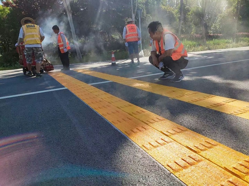 新瀝青路面施工,熱熔標線附著力,熱熔標線涂料