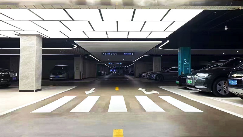 如何在新鋪瀝青路面上施工冷漆標線涂料