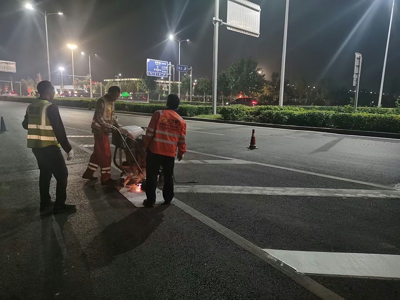 熱熔標線涂料,耐磨熱熔標線涂料,道路標線