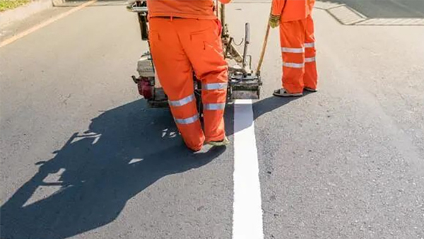 熱熔型道路標線涂料施工涂敷前需要注意哪些事項？