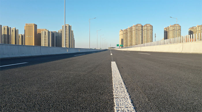 道路施工新選擇：雙組份標(biāo)線涂料，攻克難題效果佳