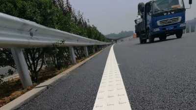 熱熔標(biāo)線涂料哪家好？河南三艾斯的優(yōu)勢(shì)全面解析