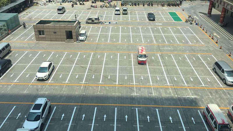地下停車場冷漆標線施工全攻略：專業施工團隊必知的注意事項